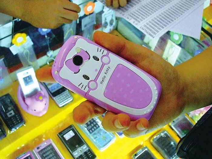 五花八门的山寨机曾是中国手机市场的一道另类风景