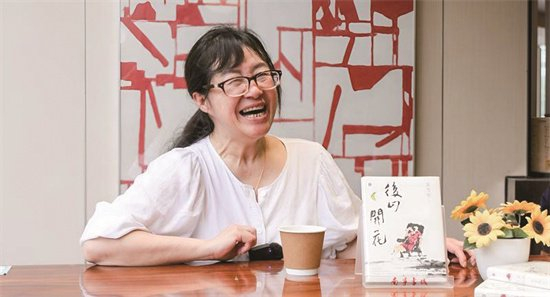 余秀华:生活不是为了写作而准备的