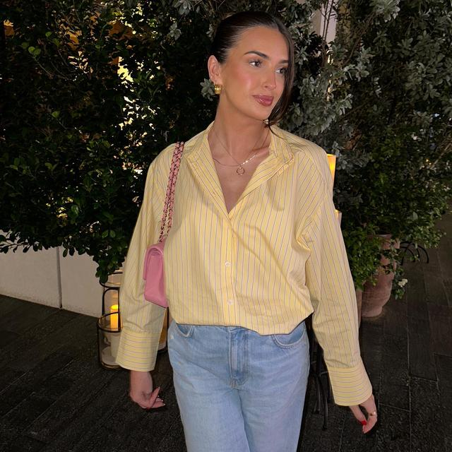 阿尔巴妻子33岁巴尔韦德一家合影奖杯鲁加尼妻子瓜迪奥拉女儿托纳利