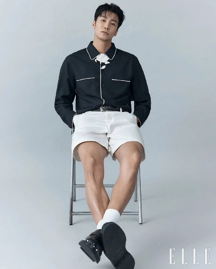 今日美图,爆款韩国恋爱综艺《恋爱兄妹》又出新海报.