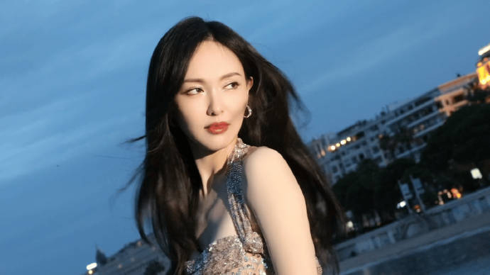 这次给唐嫣工作室打100分 高质量营业照