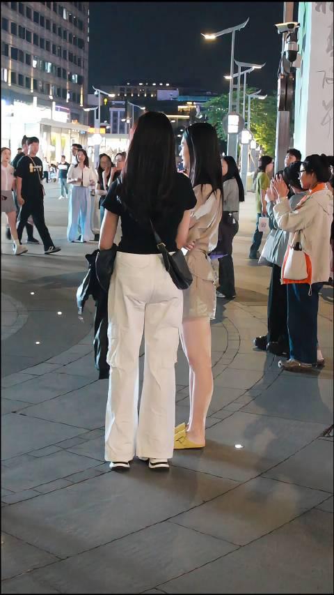 杭州街拍美女 步行街图片