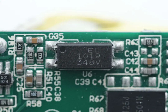 亿光el1019光耦用于输出电压反馈.