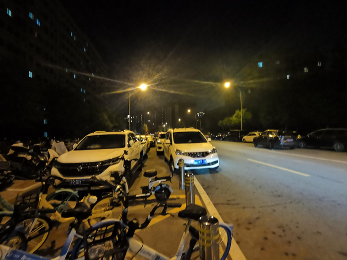 治理乱停车怎能只靠劝?