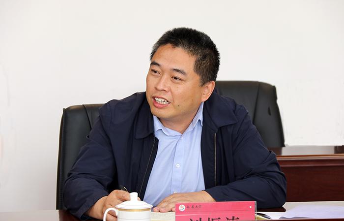 原省委教育工委委员,任大学党委书记!