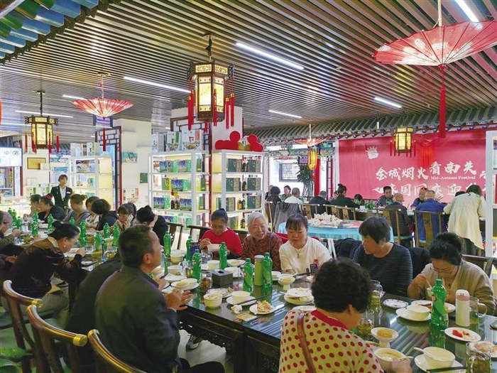 食客消费理念转变 餐企重视品牌建设 我市餐饮市场个