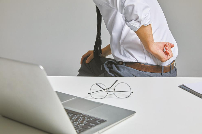 工作不突出,腰椎先突出?年轻人护骨要趁早