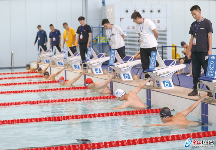晋江292名考生登场 体育中考游泳项目昨结束