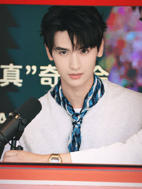 黄俊捷今日活动路透小合集