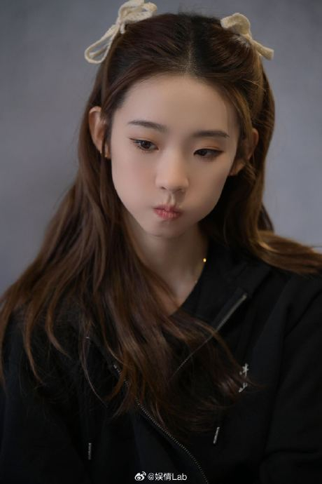 从硬糖少女303的团队中回归到自己的世界时