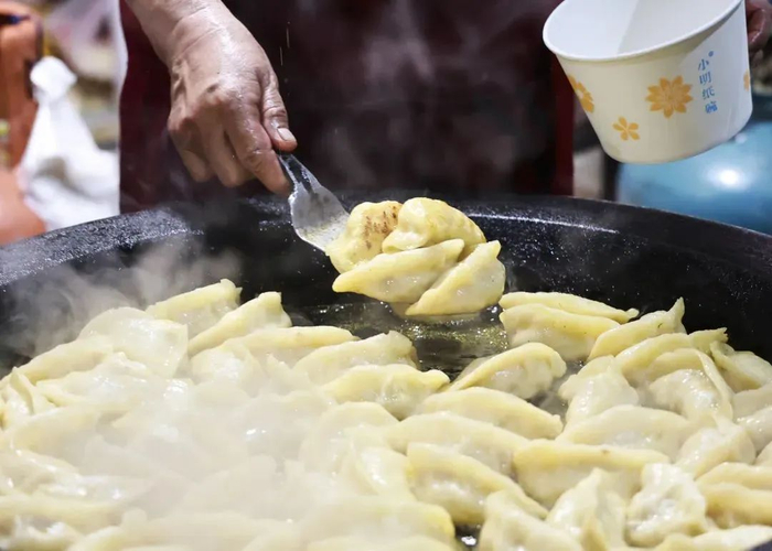 寻着美食去旅游 | 泰州这几条宝藏夜宵gai,藏不住咯
