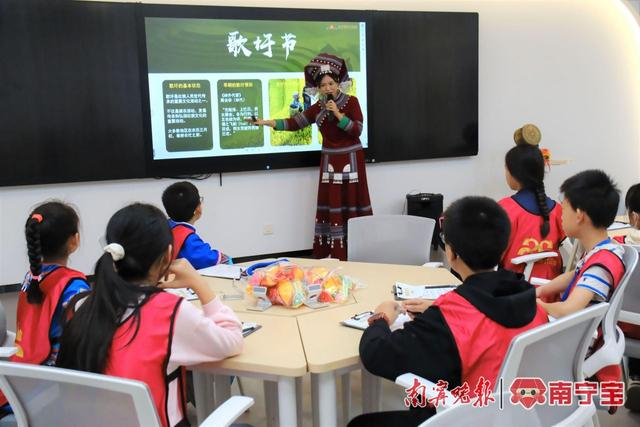 广西博物馆开展“三月三”主题研学