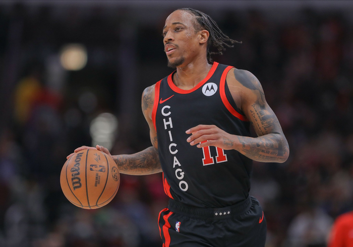 德罗赞:我从小就是科比球迷 当有机会为家乡效力时是无法拒绝的