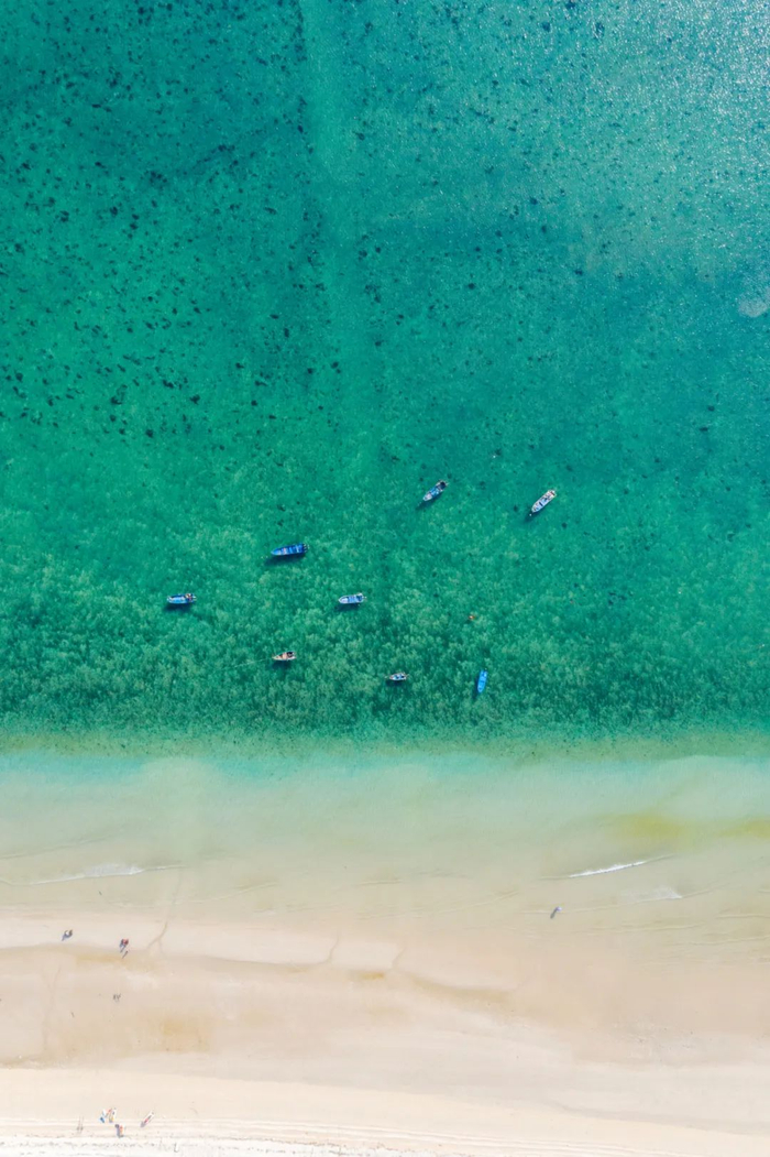 评为"中国最美十大海岛"第二名涠洲岛的名字最早记载于晋朝《交州记》