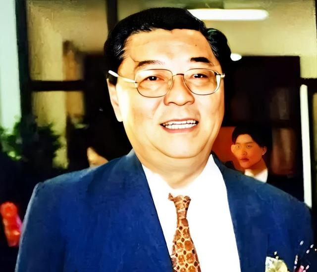 罕见!43岁的他连升3级,从县委书记直接升省委书记,结局如何?