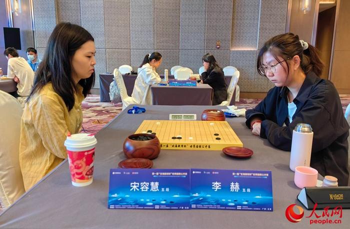 组图"北海新绎杯"世界围棋公开赛第三轮现场 柯洁等世界冠军出战