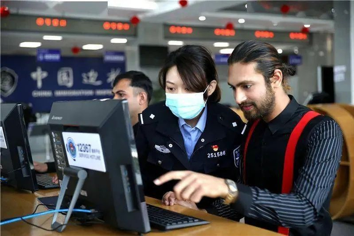 7月1日起,回国入境将查个人手机或电脑!