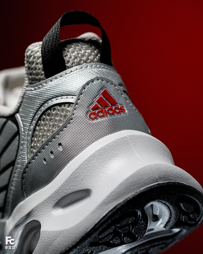 0清风鞋透气跑鞋adidas阿迪达斯淘口令(复制以下整段):入手链接:ih