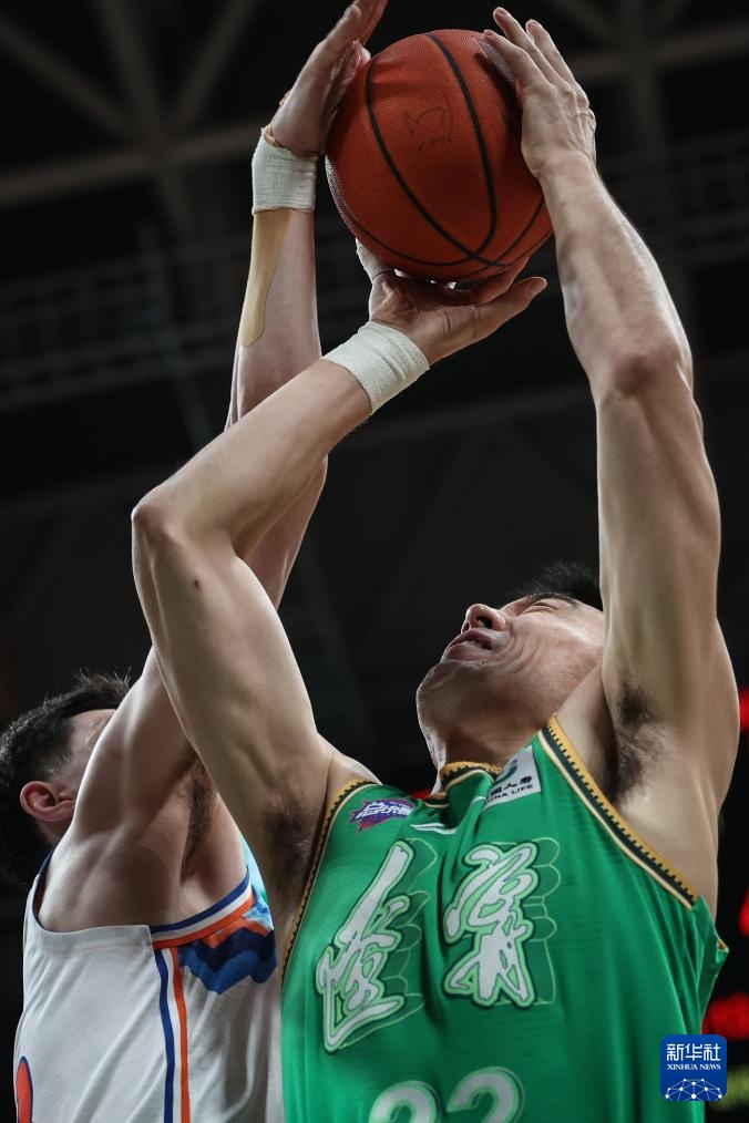 篮球——cba总决赛首场:辽宁本钢胜新疆伊力特