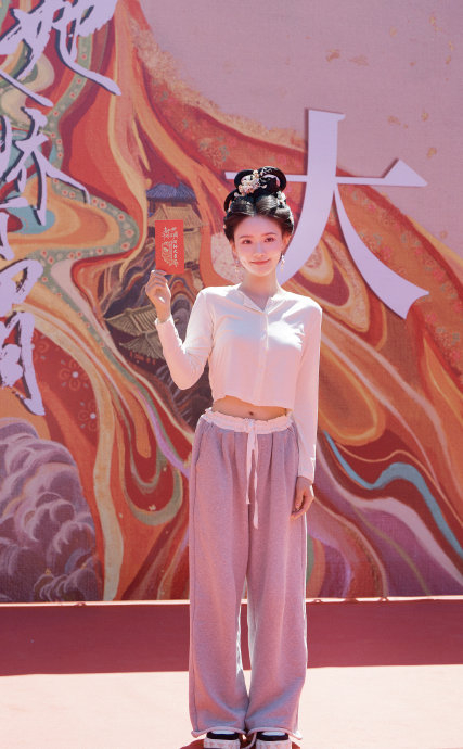 谁能想到这是林允的第一部大女主古偶呢