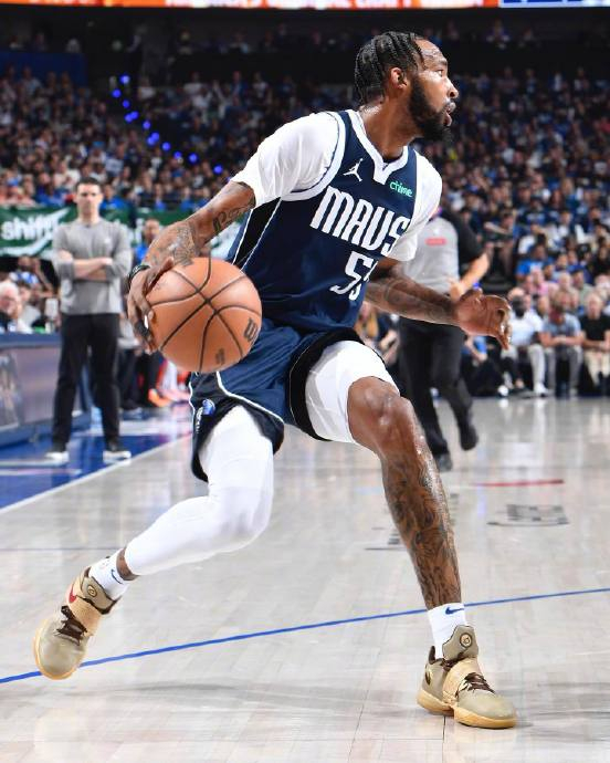 德里克|琼斯|球鞋_新浪新闻