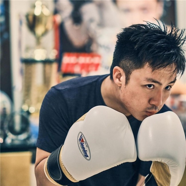 自拳赛至电竞,钟培生的辉煌成就之旅