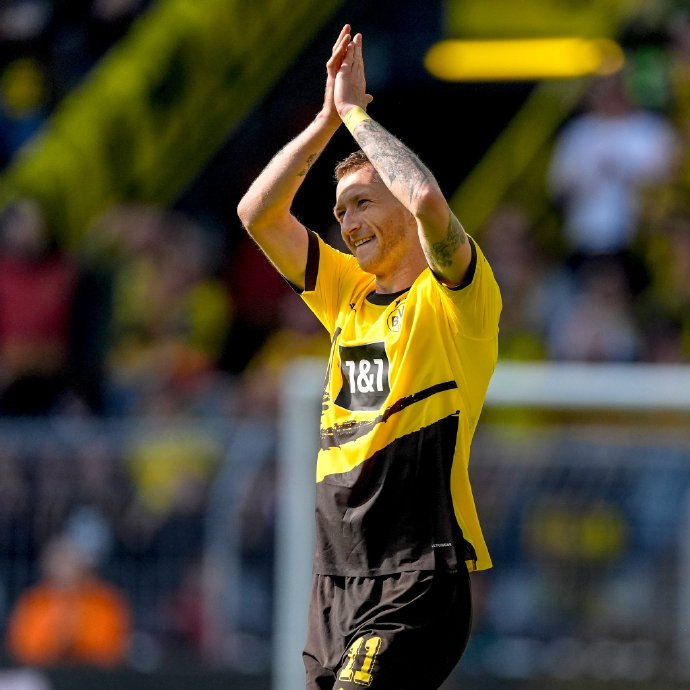 15泰尔齐奇:周六,马可将进入首发阵容,并将作为队长带领球队上场!