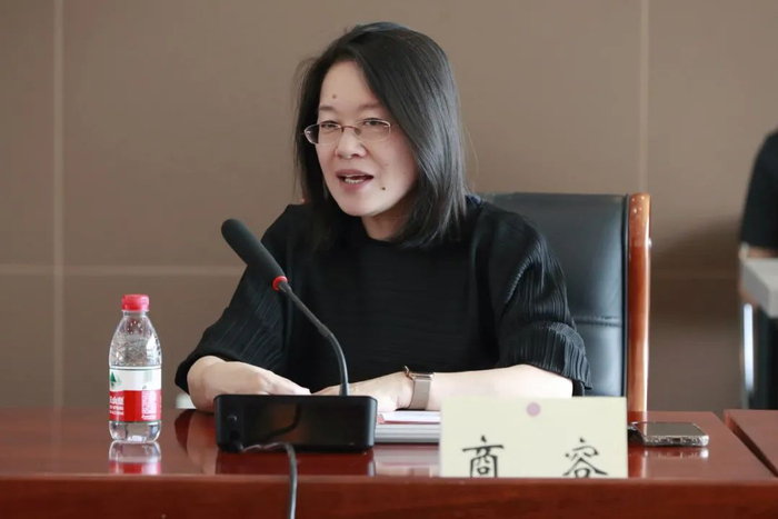       海淀区人大代表 商容     