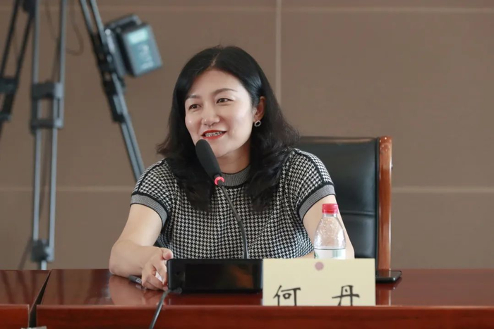       海淀区人大代表 何丹     