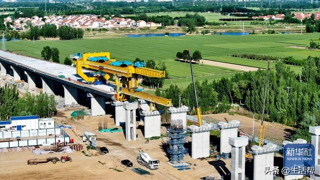 济滨高铁是山东省快速铁路网鲁北通道和济南都市圈城际铁路网的重要