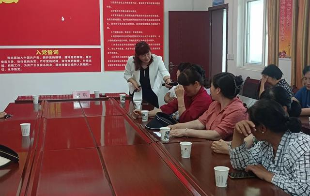 平等向未来!渭南市男女平等基本国策宣传教育"五进"活动走进潼关县