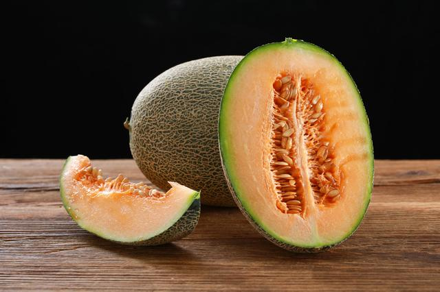 这种水果很甜,热量却很低,还是补水第一名