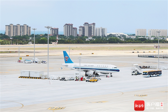 三亚机场新停机位启用 高峰小时容量恢复至每小时24架次