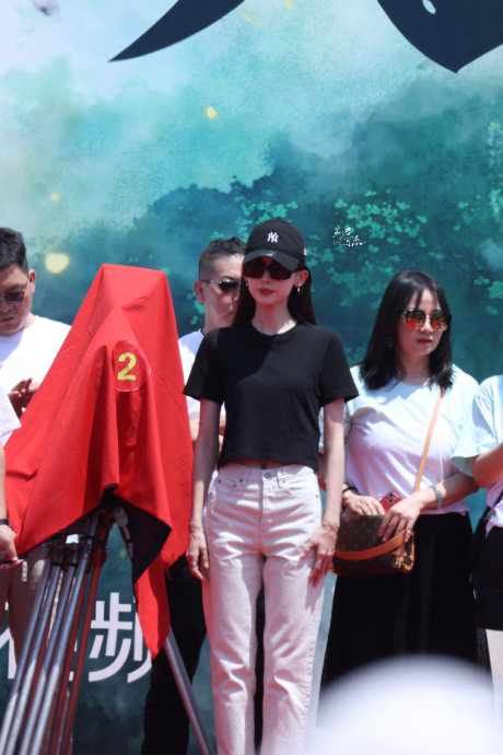 《赴山海》今日开机,主演成毅,娜扎,陈钰琪,黄俊捷