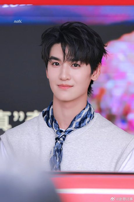 黄俊捷目前所经历的这些起诉的行为