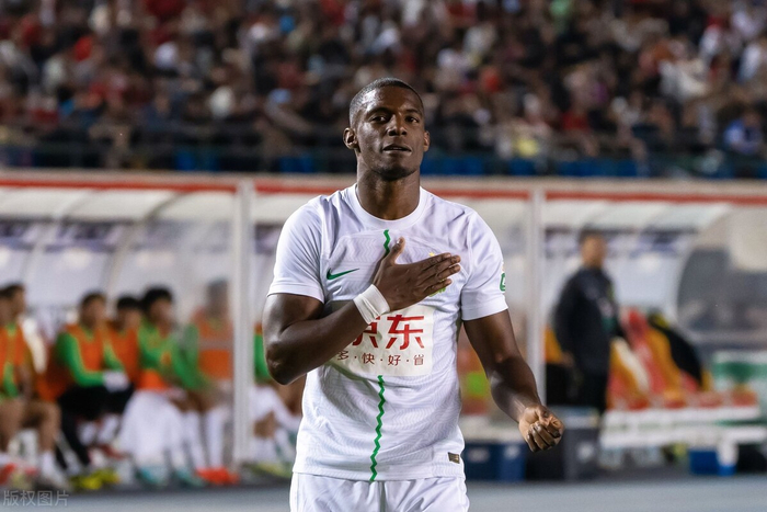 中超最新积分战报 黑马大胜追申花 国安遭绝杀难超上港仍第4|叶楚贵