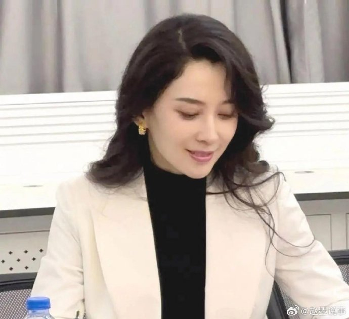 网红森林北李巧酷似俞飞鸿,章子怡!|李彬|名字|男生_新浪新闻