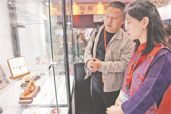 哈洽时间丨邂逅逊克玛瑙与美玉赴一场千年之约