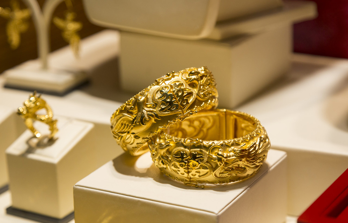 近日,老铺黄金股份有限公司(下称"老铺黄金")向港交所提交上市文件