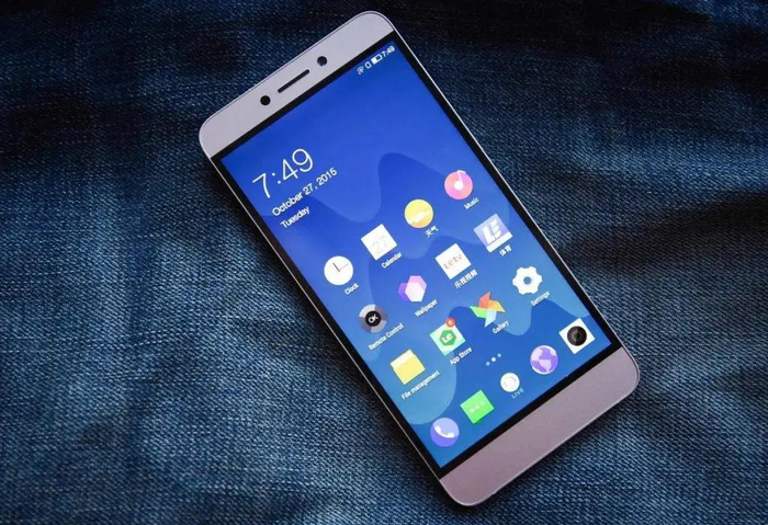 2025 年,旗舰机就都要抛弃曲面屏了|三星|小米|设计_新浪新闻