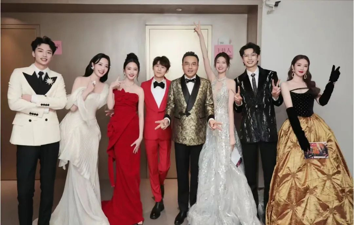 怎么没有奇袭她的?