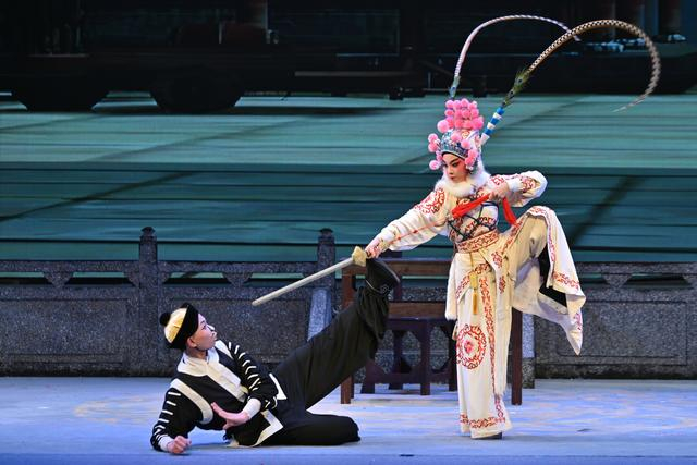 广东"小梅花"活动升级,粤港澳戏剧少儿竞逐"金花"|文化中国行