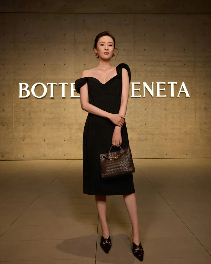 " 北京之夜 "2celine中国品牌大使张婧仪,celine中国品牌大使李庚希