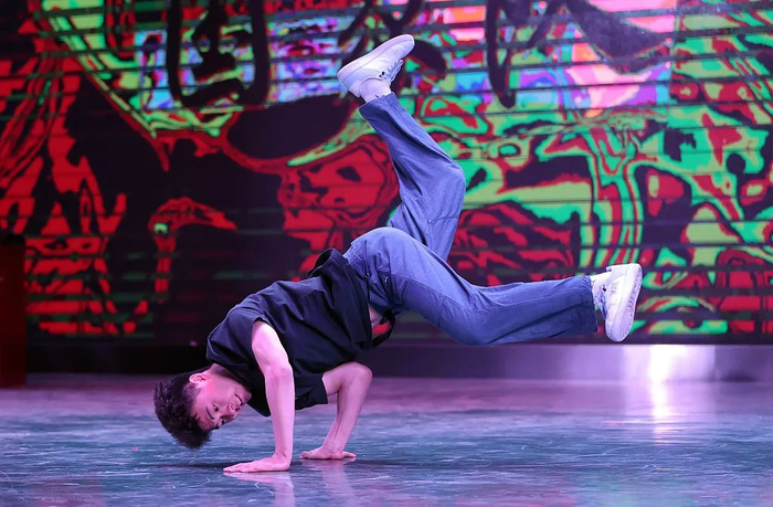 亓祥宇奥运资格赛摘银,霹雳舞如何在中国刮起旋风