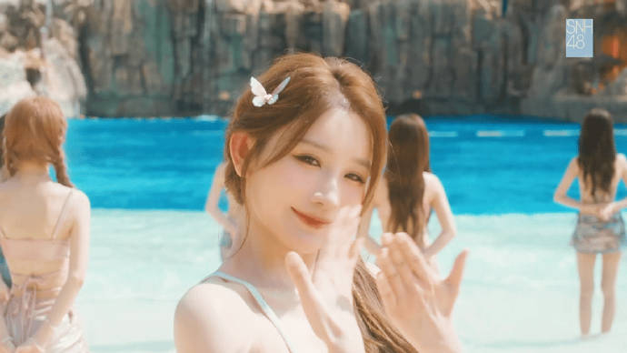 snh48的美女们泳装造型亮相,甜美活力四溢,少女感满满