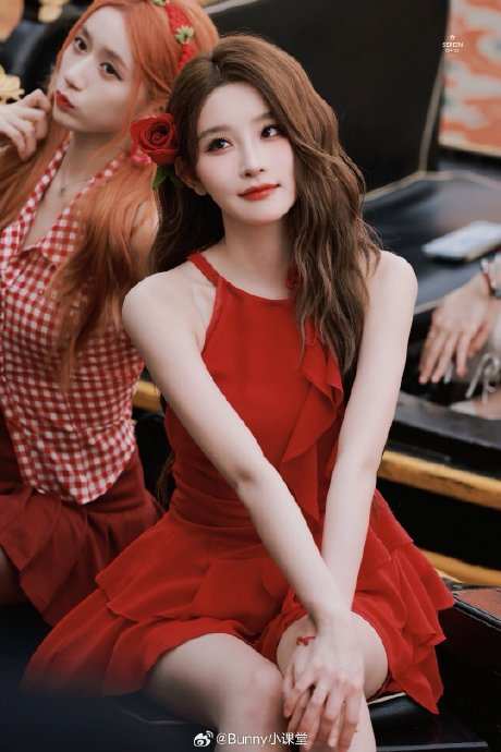 snh48的美女们泳装造型亮相,甜美活力四溢,少女感满满