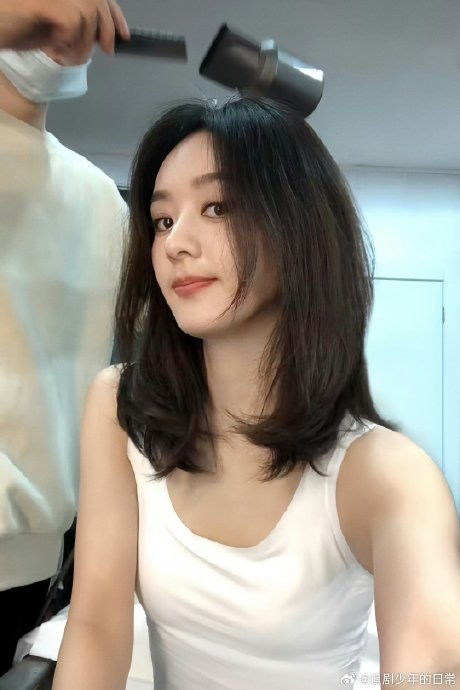 赵丽颖白背心,状态好好啊|赵丽颖_新浪新闻
