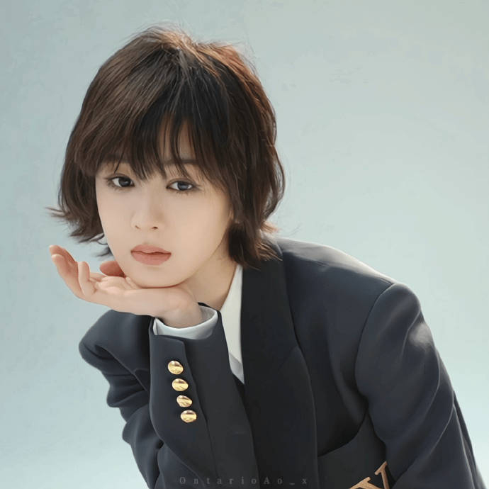 杨紫短头发的造型,她是不是第一次尝试短发造型?怎么样?