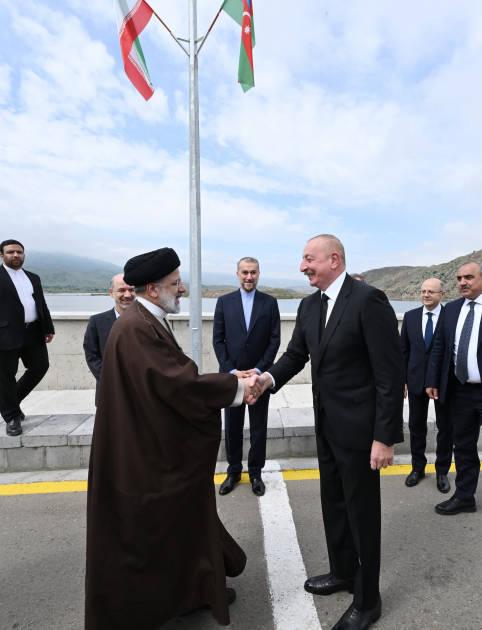 伊朗总统莱希和阿塞拜疆总统阿利耶夫会晤，图源：伊朗塔斯尼姆通讯社、阿塞拜疆国家通讯社