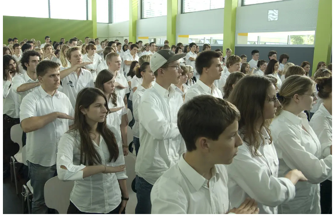 《浪潮》:集体主义=法西斯?且看德国人如何解释